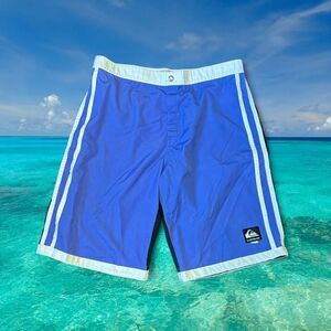 Quiksilver Vintage 90s y2k baggy core surf swim trunks